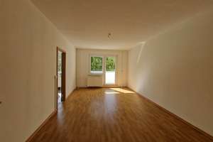 Achtung: Diese 3-Zimmer-Wohnung mit Balkon im 1.OG könnte Ihr Herz erobern! – 4207 Lausen-Grünau, Leipzig – Vorschaubild 2