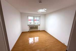 Renovierte 2-Zimmer-Wohnung mit Balkon&Tiefgarage(Erbpacht) – Südliche Ringstraße 49, 85053 Südost, Ingolstadt – Vorschaubild 9