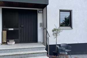 Großzügige und hochwertig modernisierte Doppelhaushälfte mit exklusivem Wellness-Bad – Aichach-Friedberg (Kreis) – Vorschaubild 1