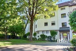 Hochzoll-Süd. Naturnah. Modernisiert. Helle & gepflegte 3 ZKB nähe Kuhsee mit Loggia, TG & EBK!