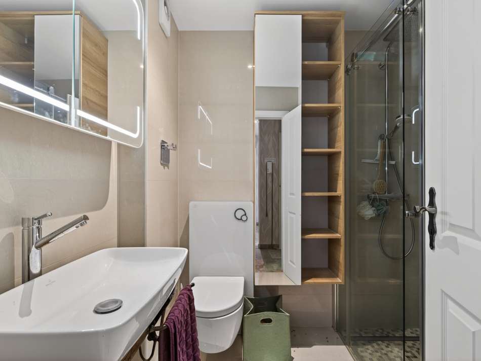 Badezimmer EG