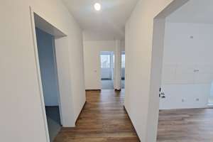 Frisch modernisierte 3 1/2-Zimmer-Wohnung mit Balkon in Bremerhaven-Lehe! – Nelly-Sachs-Straße 7, 27568 Lehe, Bremerhaven – Vorschaubild 10
