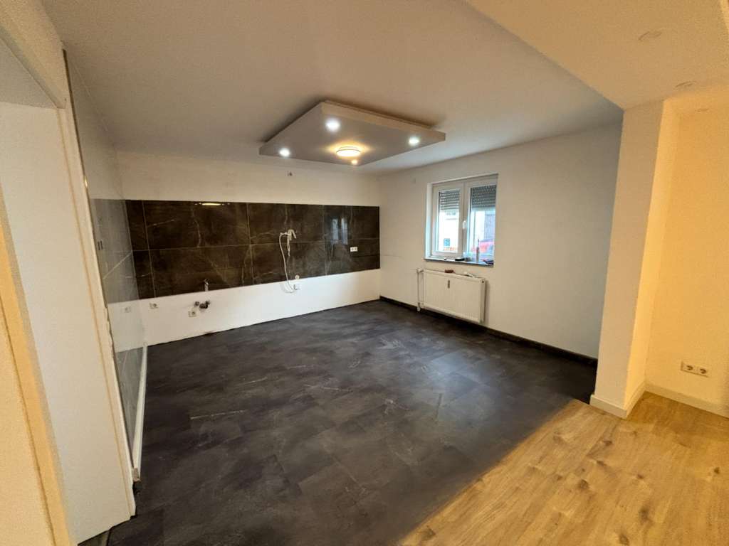 Immobilie in Herbrechtingen - Kapitalanlage + Eigennutzung | 2 EG-Wohnungen | 148 m² - Bild 1