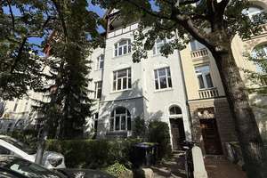 Historischer Charme mit außergewöhnlichem Entwicklungspotenzial in Köln-Klettenberg!