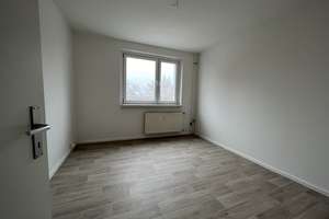 3-Zimmer-Wohnung mit Balkon sucht Lieblingsmieter – Irkutsker Straße 245, 9119 Kappel, Chemnitz – Vorschaubild 5
