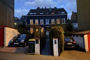 Modern, stilvoll und mit besonderem Charme – Ihre neue Wohnung in ruhiger Lage – Bartholomäusstr. 64a, 42277 Oberbarmen, Wuppertal – Vorschaubild 1