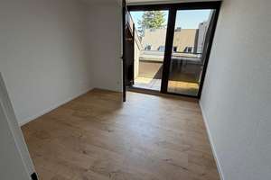 Frisch renovierte 2-Zimmer-Wohnung in der Aachener Innenstadt inkl. Balkon  – Wilhelmstraße 38, 52070 Kaiserplatz, Aachen – Vorschaubild 3