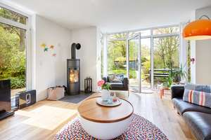 Licht - Ruhe - Natur.
Stilvolles Architektenhaus am Naturschutzgebiet. – Die vollständige Adresse der Immobilie erhältst du vom Anbieter., 22397 Wohldorf-Ohlstedt, Hamburg – Vorschaubild 8