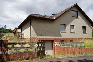 Einfamilienhaus ca. 200 m2 Wohnfläche und ca. 6.900 m² Grundstück - von FALC-Immobilien Göttingen – Die vollständige Adresse der Immobilie erhältst du vom Anbieter., 37120 Bovenden – Vorschaubild 2