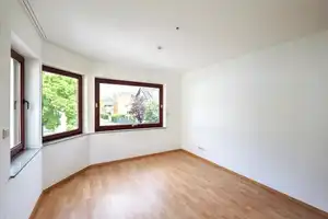Wohnen in Bestlage – großzügige 2-Zimmer-Wohnung mit Balkon und Tiefgarage in Bonn-Gronau – Bonn – Vorschaubild 9