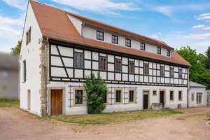 Teilsaniertes Fachwerkhaus mit Baugrundstück in Elbnähe! – Die vollständige Adresse der Immobilie erhältst du vom Anbieter., 1640 Coswig – Vorschaubild 2