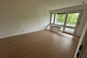 5-Raum-Reihenhaus mit EBK (teilrenoviert) in Zorneding – Herzog-Arnulf-Straße 53, 85604 Ebersberg (Kreis) – Vorschaubild 9