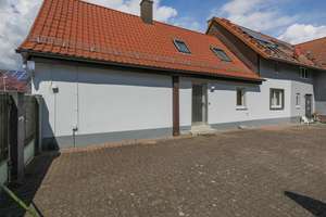 Gemütliches Haus auf zwei Etagen mit EBK, 2 Bädern & Gartenanteil – Die vollständige Adresse der Immobilie erhältst du vom Anbieter., 76344 Eggenstein-Leopoldshafen – Vorschaubild 2