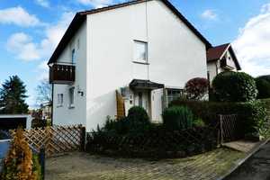 Charmantes FREISTEHENDES EINFAMILIENHAUS
Zentrale, ruhige Lage mit großzügigem Garten und Garage – Rems-Murr-Kreis – Vorschaubild 1