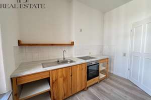 Helle 1-Zimmer-Wohnung in der Altstadt – Zentrale Lage am Hasselbachplatz