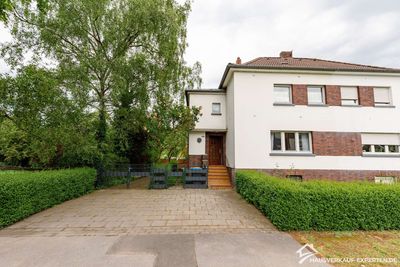 877 m² Grundstück inklusive: Doppelhaushälfte mit viel Platz für Ihre Wohnideen