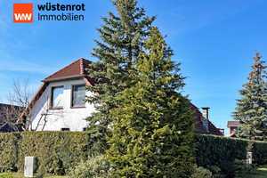 FÜR EINE ODER ZWEI FAMILIEN MIT EINBAUKÜCHEN + KAMINOFEN + DACHTERRASSE+ GARAGE + DOPPELCARPORT – Güstrow (Kreis) – Vorschaubild 5