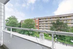 TOP-Kapitalanlage mit Eigennutzungsperspektive – Attraktive 3-Zimmer-Wohnung mit Balkon Köln-Mülheim – Die vollständige Adresse der Immobilie erhältst du vom Anbieter., 51065 Buchforst, Köln – Vorschaubild 9
