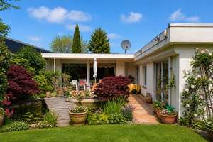 Exklusives Wohnen auf einer Ebene –Bungalow mit Südgarten und 2 Garagen in begehrter Lage von Lörick – Die vollständige Adresse der Immobilie erhältst du vom Anbieter., 40547 Lörick, Düsseldorf – Vorschaubild 6