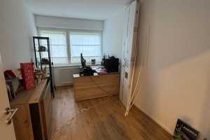 Ansprechende und modernisierte 3-Raum-Wohnung mit gehobener Innenausstattung mit EBK in Duisburg – Am Siepenkoten 44, 47269 Duisburg – Vorschaubild 4