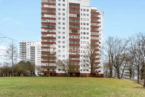 Über den Dächern der Stadt – leerstehende 2-Zimmer-Wohnung, mit Balkon und Wintergarten
 – Die vollständige Adresse der Immobilie erhältst du vom Anbieter., 93051 Großprüfening-Dechbetten-Königswiesen, Regensburg – Vorschaubild 9