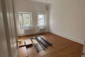 3 Zimmer im 1. OG in SG-Mitte Küche, Diele, Bad 84m² ruhige  Lage – Die vollständige Adresse der Immobilie erhältst du vom Anbieter., 42655 Solingen-Mitte, Solingen – Vorschaubild 4