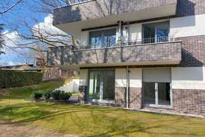 Moderne Stadtvilla mit 2 Wohnungen u. gr. Keller, gr. Carport und gr. Dachterasse – Havelland (Kreis) – Vorschaubild 2