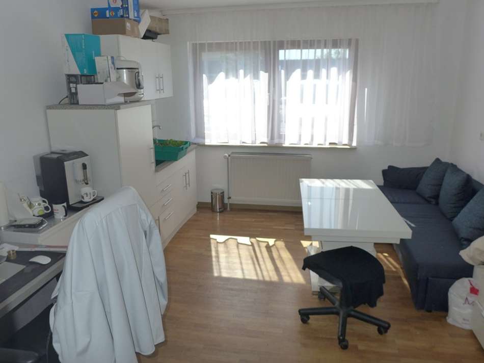 Büro UG