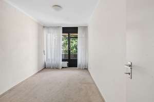 Parkähnliches Grundstück in Alt-Rahlstedt – großzügige Doppelhaushälfte mit Kamin, Loggia und Garage – Die vollständige Adresse der Immobilie erhältst du vom Anbieter., 22149 Rahlstedt, Hamburg – Vorschaubild 20