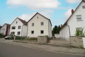 Perfektes Haus für Kapitalanleger, Eigennutzer oder für den Selbstbau durch Bauplatz  – Rhein-Pfalz-Kreis – Vorschaubild 1