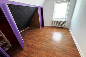 Zwei Häuser/ eine Gewerbehalle/ Garagenanlage &amp; Büroeinheit zum Kauf – Kassel (Kreis) – Vorschaubild 27