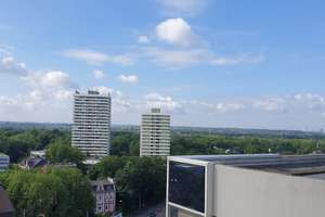 Helle 3 ZKB Wohnung mit Balkon, Wintergarten und Blick über die Stadt – Florastraße 9, 45881 Schalke, Gelsenkirchen – Vorschaubild 1
