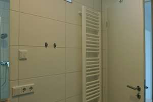 Exklusive Neubauwohnung in kleiner Wohnanlage in zentraler ruhiger Lage der Burghauser Neustadt – Die vollständige Adresse der Immobilie erhältst du vom Anbieter., 84489 Burghausen – Vorschaubild 5