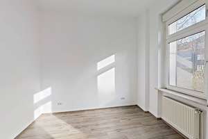 Sommer, Sonne, Sparen - 2 NKM FREI: Sanierte 2-Zimmer-Wohnung mit Wannenbad – Untere Lichtenplatzer Straße 69, 42289 Heckinghausen, Wuppertal – Vorschaubild 5