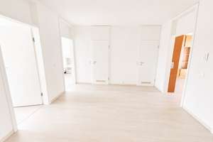 Wohnen mit Stil: 3-Zimmer-Wohnung in Bestlage von Nürnberg-Stadtpark – Die vollständige Adresse der Immobilie erhältst du vom Anbieter., 90409 Maxfeld, Nürnberg – Vorschaubild 2