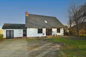 Modernisiertes Einfamilienhaus mit Einliegerwohnung – Nordfriesland (Kreis) – Vorschaubild 2