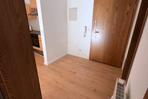 Erstbezug nach Renovierung: 2-Zimmer-Wohnung mit Südwestbalkon, Einbauküche und TG-Stellplatz – 92318 Neumarkt in der Oberpfalz – Vorschaubild 6