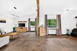 Architektenhaus am Waldrand von Willmering– großzügiges Split-Level-Wohnen, frisch modernisiert! – Die vollständige Adresse der Immobilie erhältst du vom Anbieter., 93497 Willmering – Vorschaubild 4