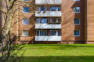 Zauberhaft wohnen in Lübeck: Liebevoll gepflegte Drei-Zimmer-Eigentumswohnung mit Balkon – Die vollständige Adresse der Immobilie erhältst du vom Anbieter., 23554 Sankt Lorenz Nord, Lübeck – Vorschaubild 5