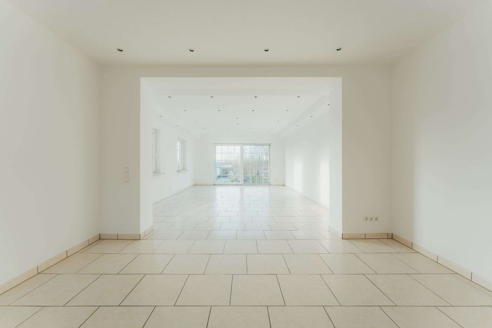 Immobilie in Leverkusen - Zweifamilienhaus mit Gewerbeanteil - zentral in Fixheide - Bild 1