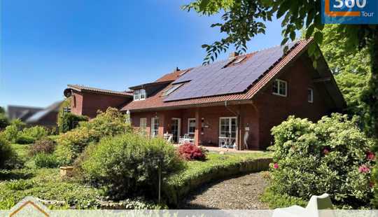 Bild von Großzügiges Wohnhaus mit Einliegerwohnung, Photovoltaik und Garage in Barßel