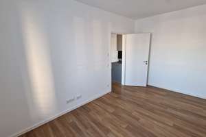 Moderne 2 Zimmerwohnung Einbauküche/Balkon – In den Alboingärten 5, 12103 Schöneberg, Berlin – Vorschaubild 4