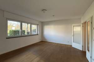 Großzügige 2-Zimmer-Wohnung zentral in Kaiserswerth – Die vollständige Adresse der Immobilie erhältst du vom Anbieter., 40489 Kaiserswerth, Düsseldorf – Vorschaubild 12