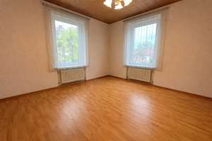 Helle, gut geschnittene  3 Zimmer-Altbauwohnung mit großem Bad in ruhiger aber zentraler Lage! – Die vollständige Adresse der Immobilie erhältst du vom Anbieter., 86161 Bahnhofs-, Bismarckviertel, Augsburg – Vorschaubild 4
