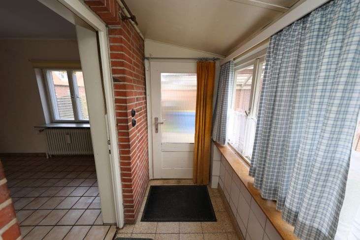 Immobilie in Groven - Gediegenes Einfamilienhaus auf schönem Grundstück mit altem Baumbestand in Lunden, Kreis Dithmarsche - Bild 19