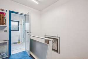 Gepflegtes Reihenmittelhaus mit Garage und Einbauküche in Krefeld-Benrad – Die vollständige Adresse der Immobilie erhältst du vom Anbieter., 47804 Benrad-Süd, Krefeld – Vorschaubild 8