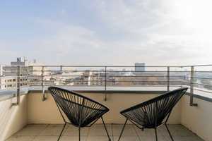 All-Inclusive Miete! Möblierte 2-Zimmerwohnung mit Balkon & Traumblick am Potsdamer Platz – Gabriele-Tergit-Promenade 21, 10963 Berlin – Vorschaubild 4