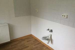 Günstige 3-Zimmer-Wohnung mit Balkon (WBS)! – Sanddornstr. 23, 1169 Gorbitz-Nord/Neu-Omsewitz, Dresden – Vorschaubild 4
