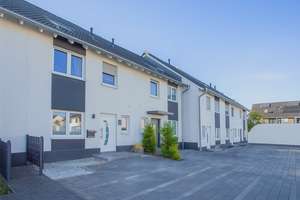 Wohnen für Familien: Lichtdurchflutetes Reihenhaus in ruhiger Spielstraße – Die vollständige Adresse der Immobilie erhältst du vom Anbieter., 45886 Ückendorf, Gelsenkirchen – Vorschaubild 2