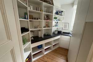 Entspannte Berufstätigen-WG in großer Altbauwohnung am Kurfürstendamm, viel Platz für Privatsphäre – Die vollständige Adresse der Immobilie erhältst du vom Anbieter., 10711 Halensee, Berlin – Vorschaubild 11